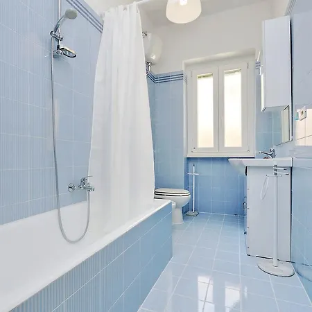 Balestra Halldis Apartman *